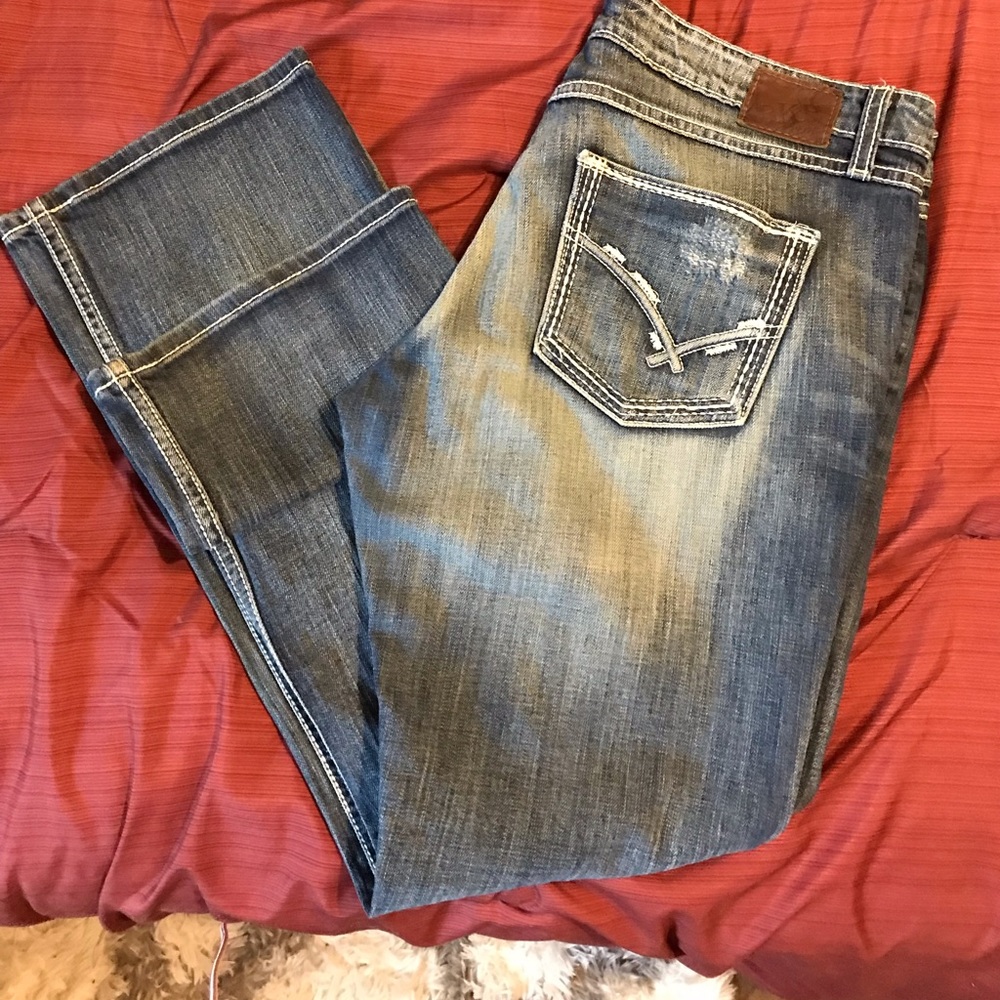 BKE Buckle Jeans women’s Sabrina bootcut 31s short